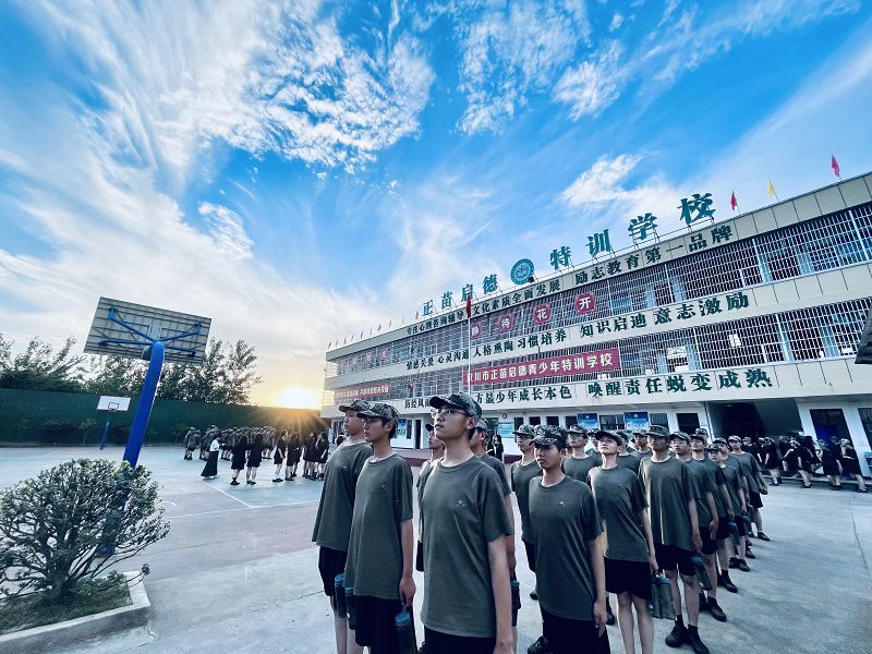 青少年特训学校带您了解家里的“叛逆”小孩(图7) 青少年特训学校带您了解家里的“叛逆”小孩(图7)