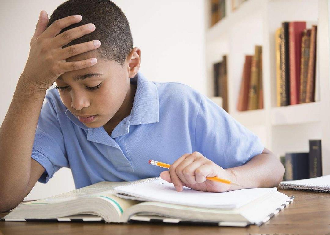 小孩叛逆厌学怎么开导她(8岁小孩厌学怎么开导)