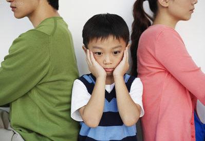 孩子管教学校：叛逆期的12岁女儿怎样和她交流？