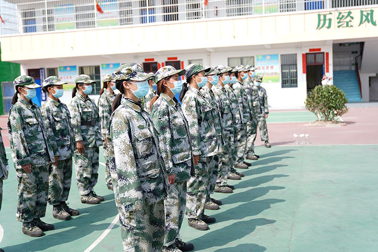疫情期间女生班军训课程