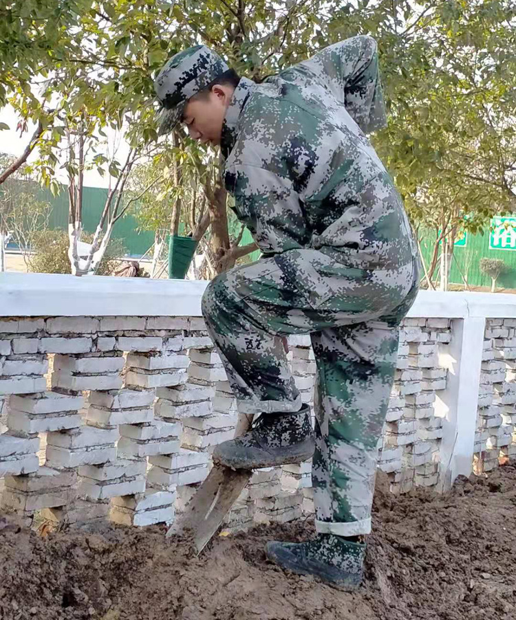 冬日暖阳 师生互动 创建最美校园