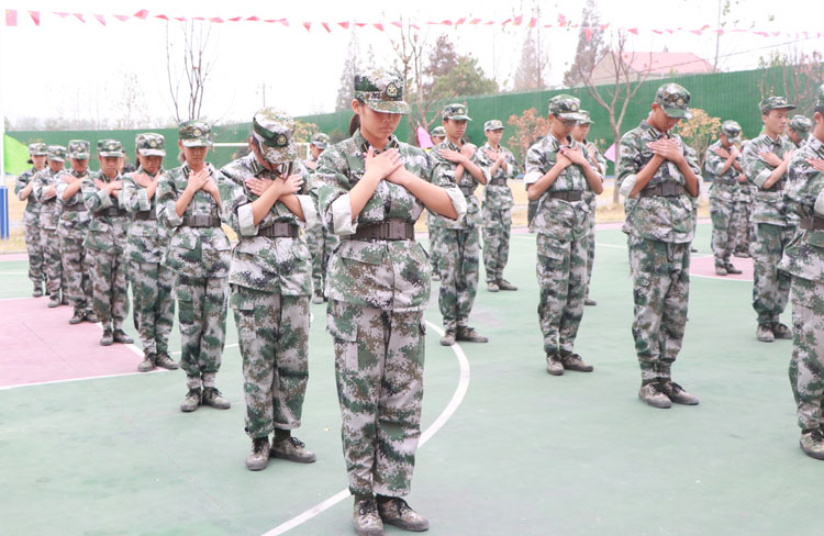 感恩励志教育特色课程