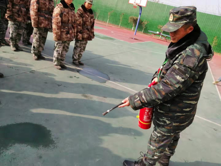 启德特训学校消防逃生演练