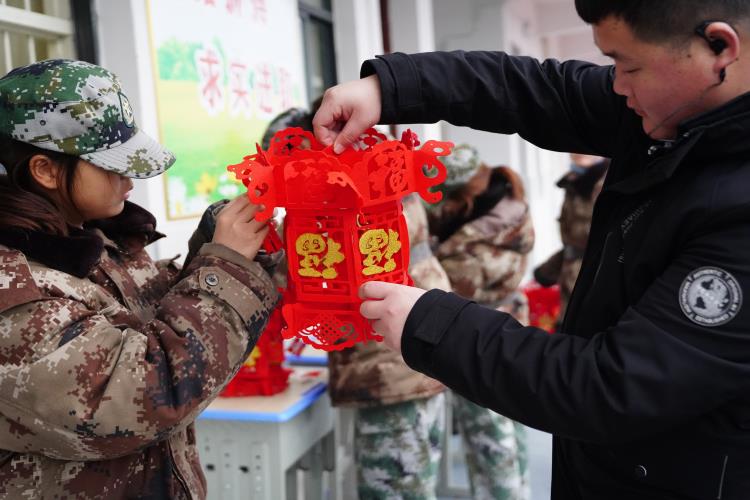 正苗启德青少年特训学校祝大家2020新年快乐!