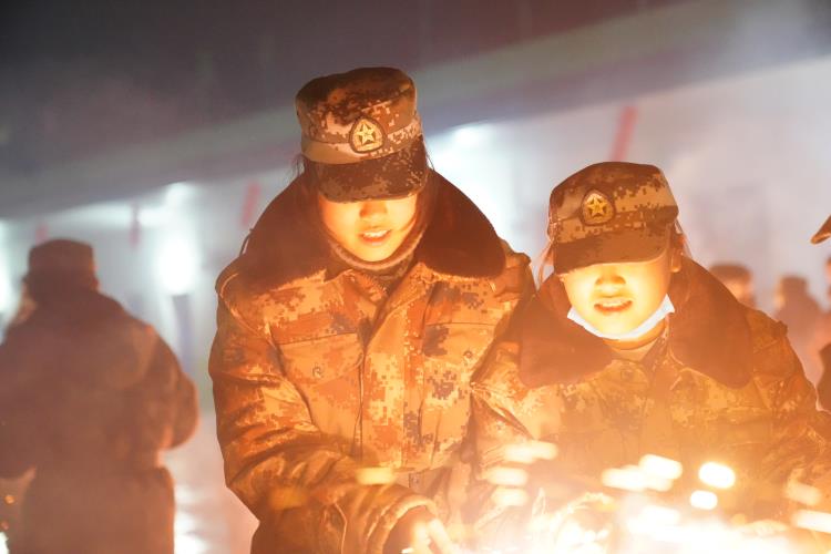 正苗启德青少年特训学校祝大家2020新年快乐!