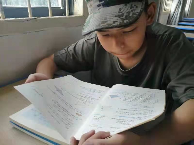 你知道孩子厌学的罪魁祸首吗?(图2) 你知道孩子厌学的罪魁祸首吗?(图2)