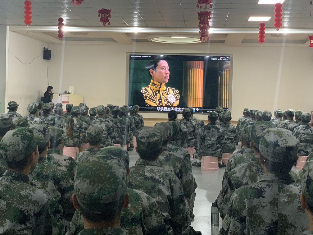 自信不源于完美,教会孩子做真实的自己(图2) 自信不源于完美,教会孩子做真实的自己(图2)