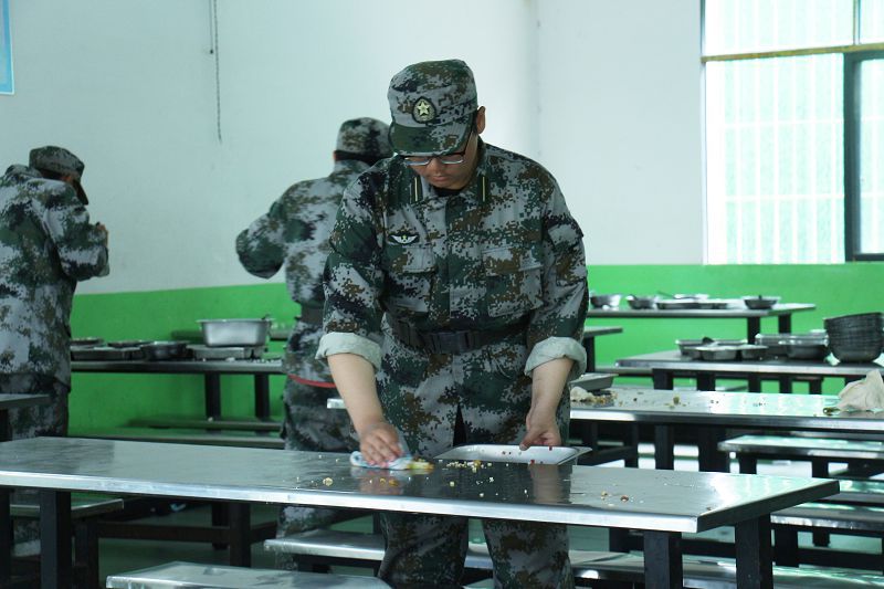 饮食对于青春期中的学生十分重要(图1)